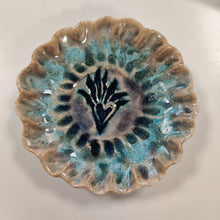 Indlæs billede til gallerivisning Lille fad. Burning Heart