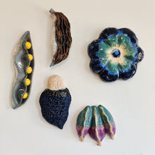 Indlæs billede til gallerivisning Dark and blue - Strange Fruits